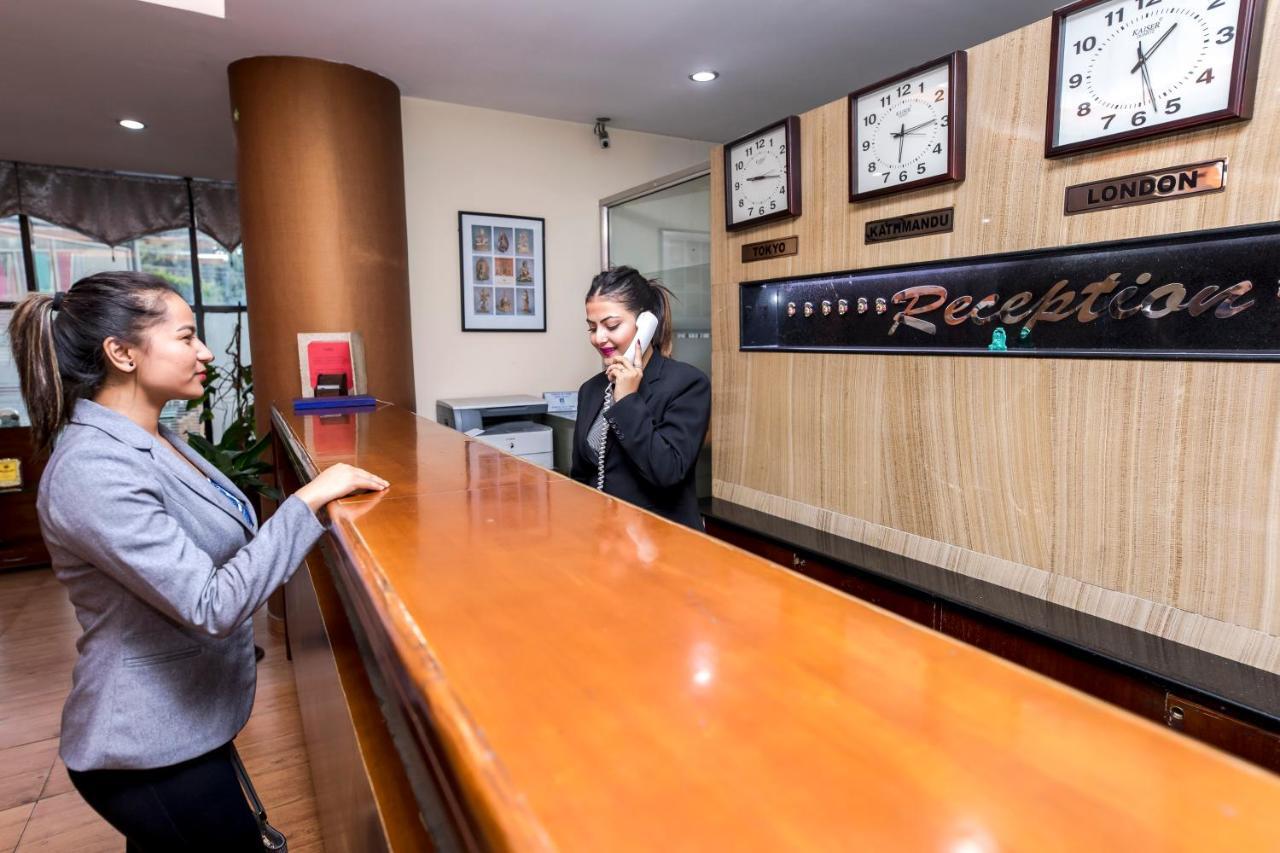 Airport Hotel Катманду Екстериор снимка